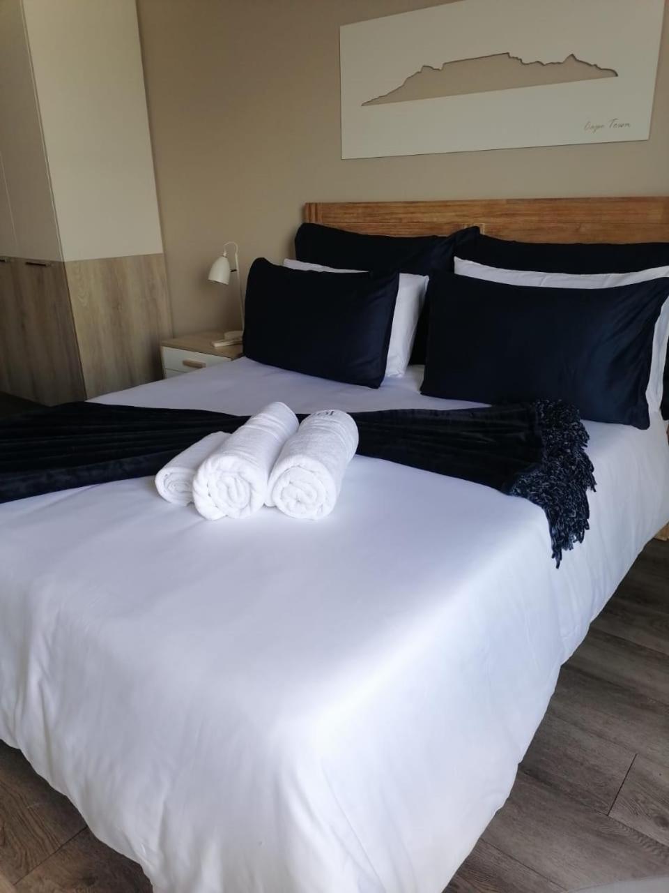 Menlyn Maine Trilogy Apartment 1010 Pretoria-Noord Exteriör bild
